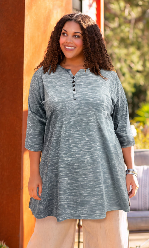 3/4 Sleeve Heartwood Henley Tee
